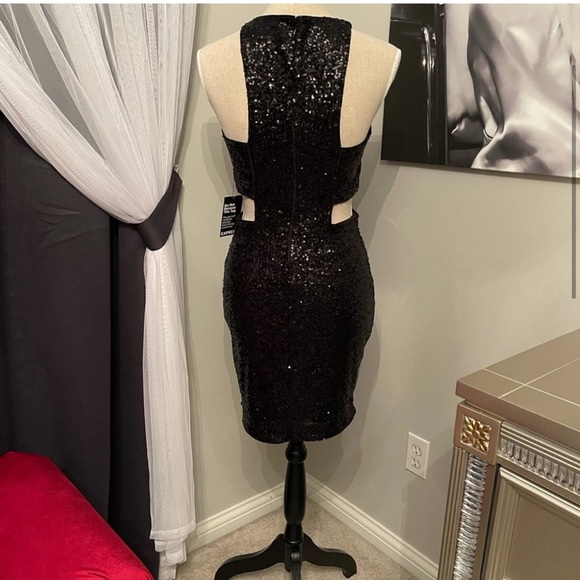 Express Sequin Cutout Dress - Picture 4 of 16